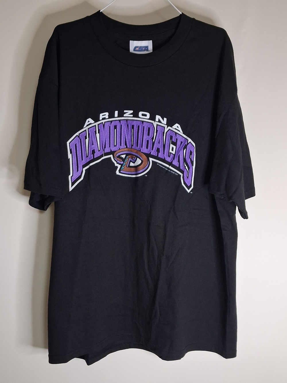 Vintage 2002 Stitched Arizona Diamondbacks Black & Purple Graphic Tee.